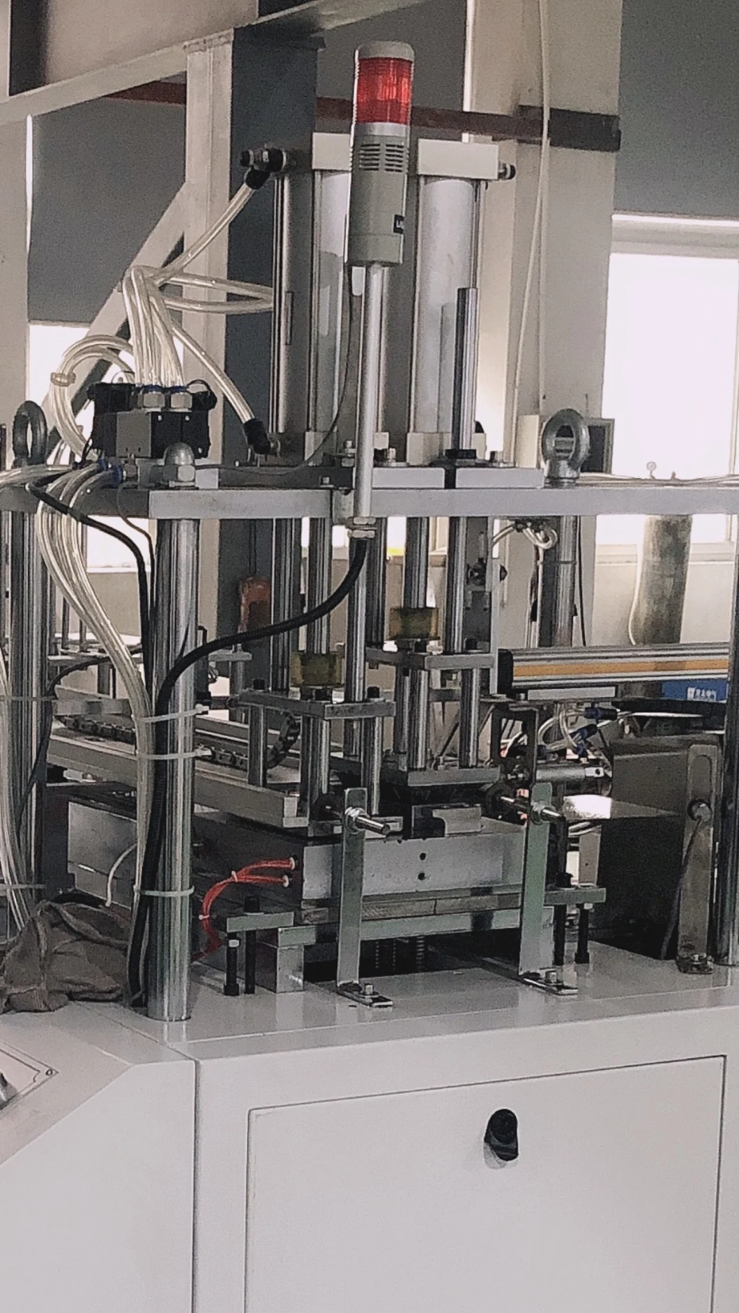 دستگاه ساخت کیسه کاغذی با راندمان بالا # 20-35 متر در دقیقه (بسته به ظاهر جعبه کاغذ) سرعت تولید 1